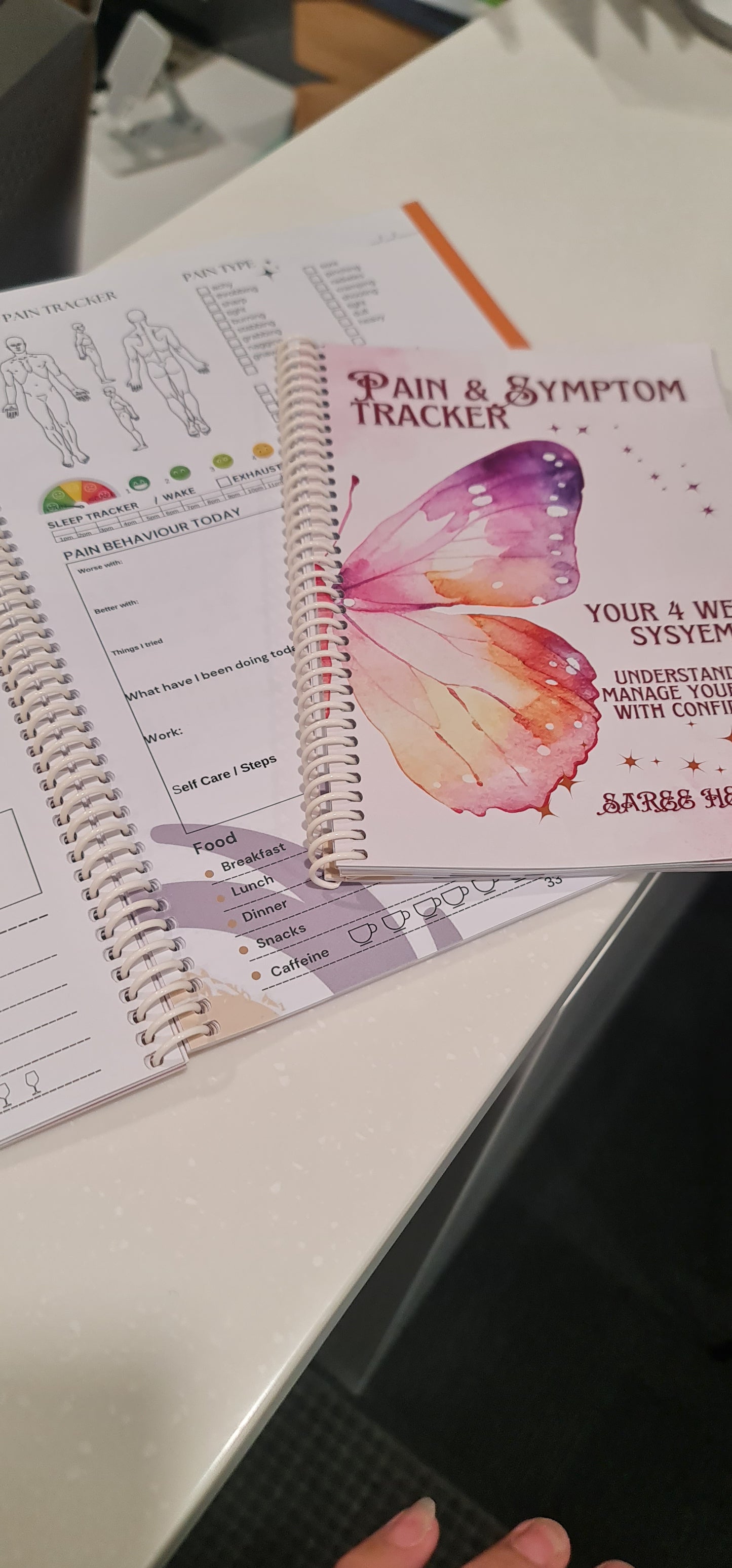 Pain Tracking Journal: Symptom, Wellness, and Recovery Log - I MONTH
